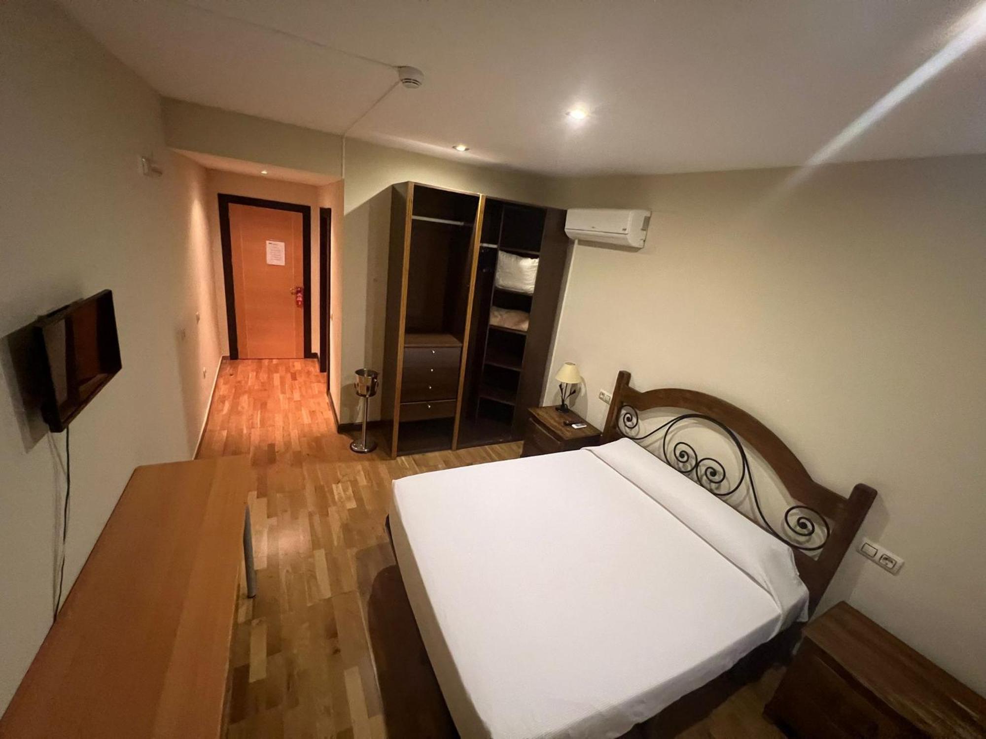 Hostal El Pasaje プエンテ・ヘニル エクステリア 写真